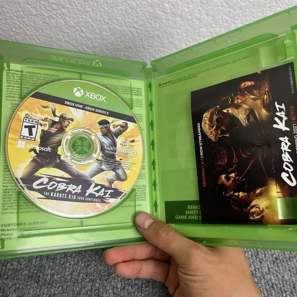 Xbox One Bundle Call of Duty Advanced Warfare + Cobra Kai Tested Working!